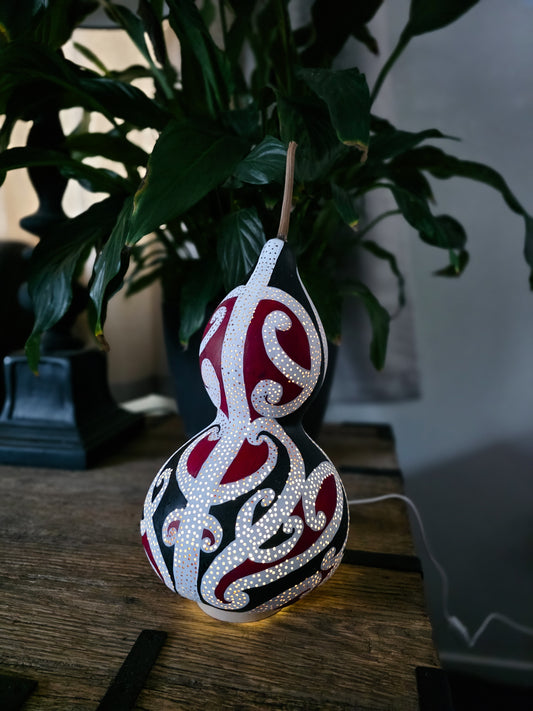 Sovereignty Hue Lamp